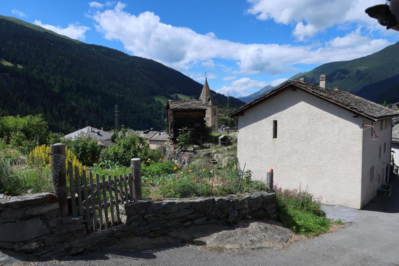 Bourg-Saint-Pierre : Le Cachet D'Antan Daire Dış mekan fotoğraf